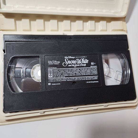 Disney Snow White & the Seven Dwarfs Masterpiece Collection VHS - Picture 11 of 13